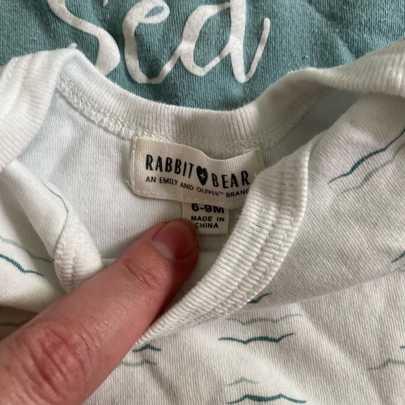 Rabbit & Bear bodysuits VGUC 6-9 months - Picture 2 of 3